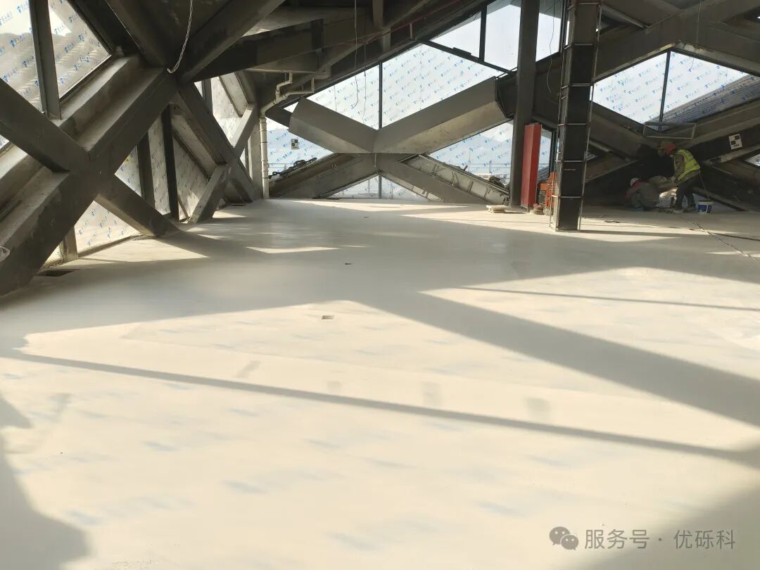 白色装饰混凝土地坪案例 - 韩岭美术馆 现场图 3